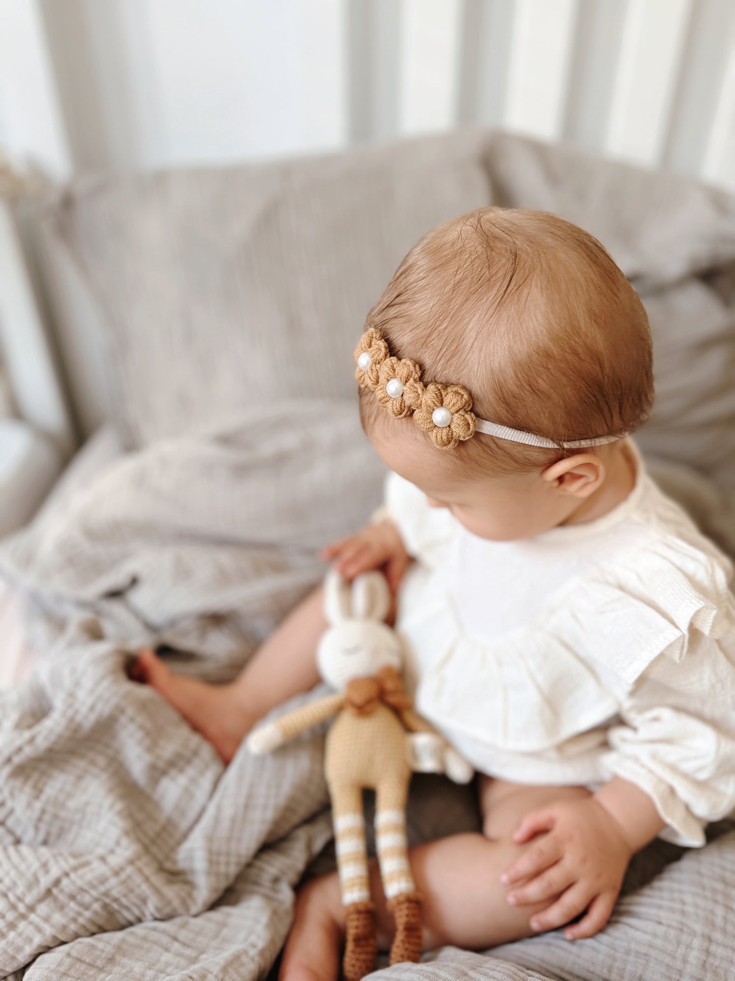Dainty Headband | Pearly Golden Brown