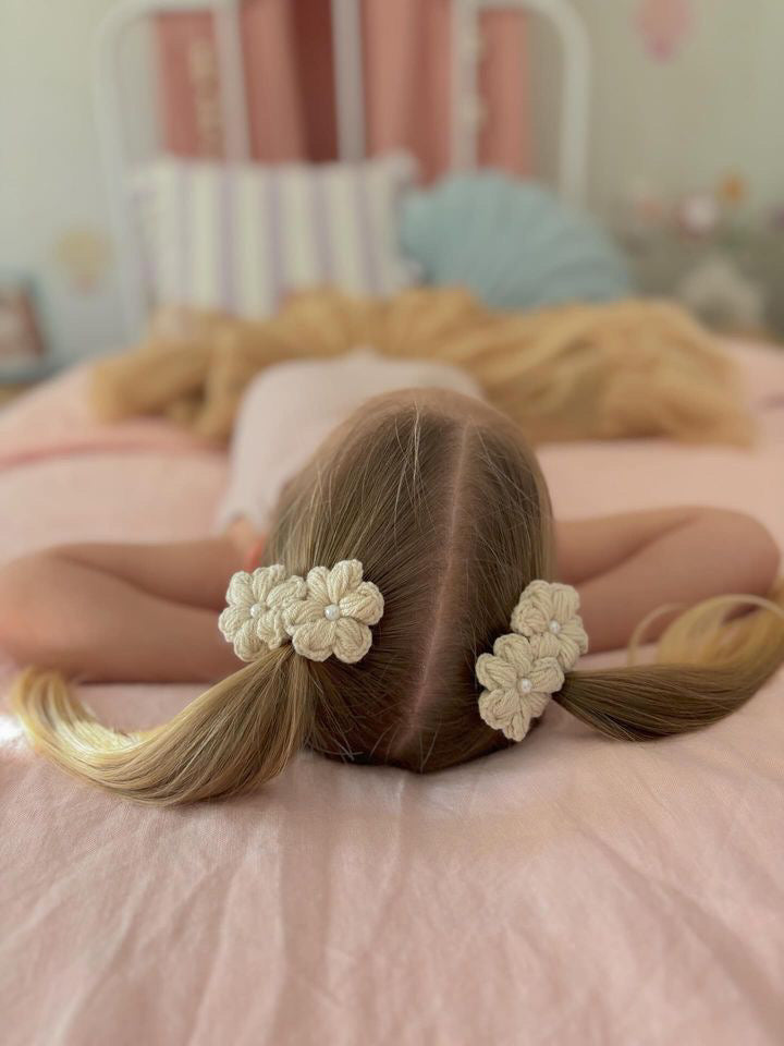 Pigtail Clips | Camellia - Oat