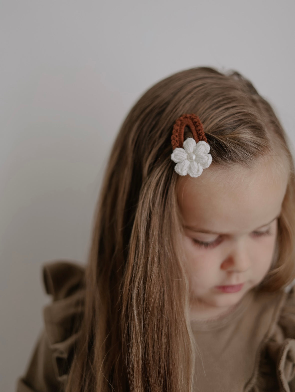 Daisy Pearl Clip | Cocoa