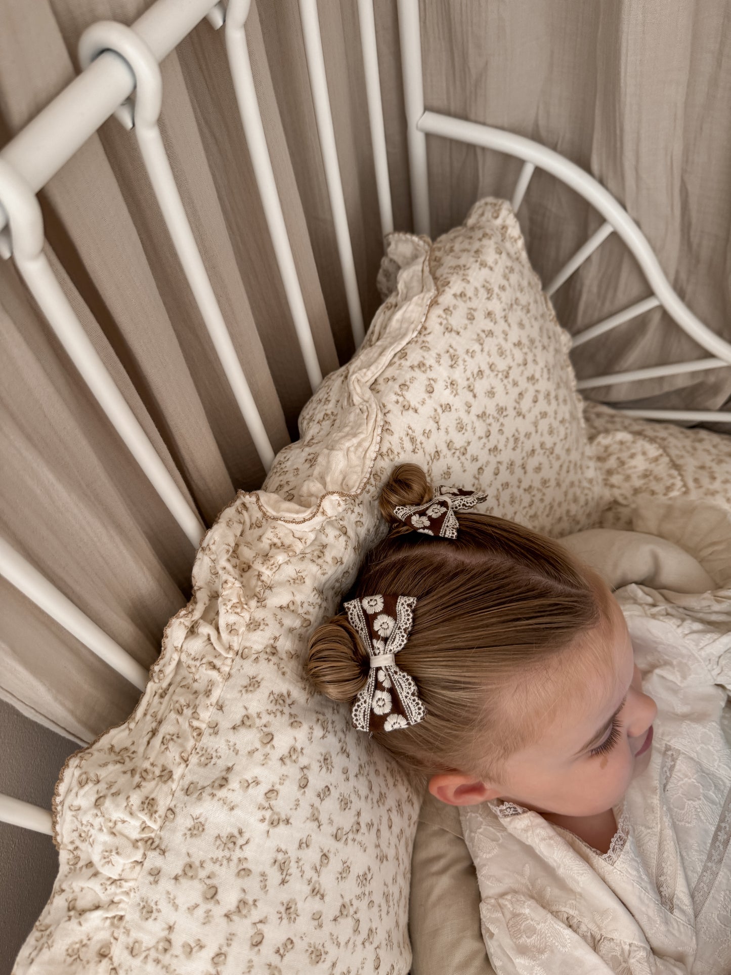 Pigtail Bows | Chestnut Lace