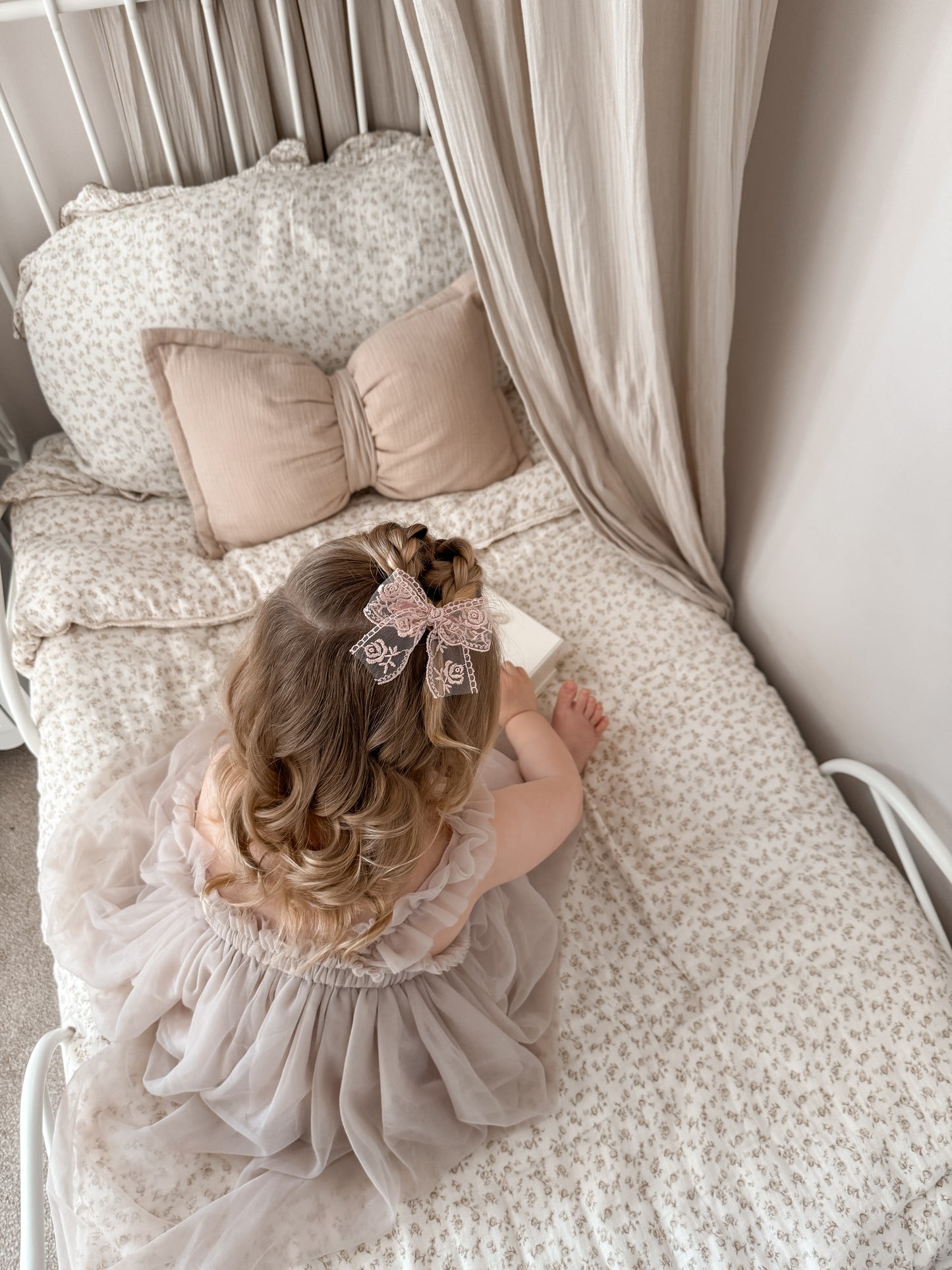 Lace Bow | Amora Rose