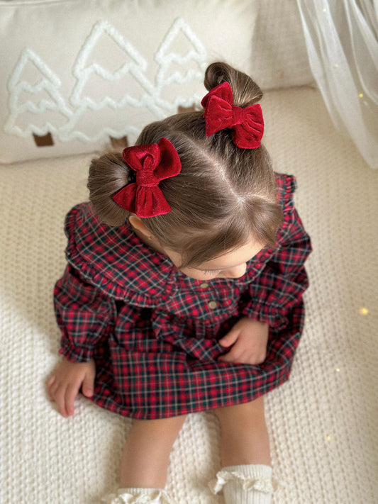 Petite Pinwheel Pigtail Bows | Red Velvet