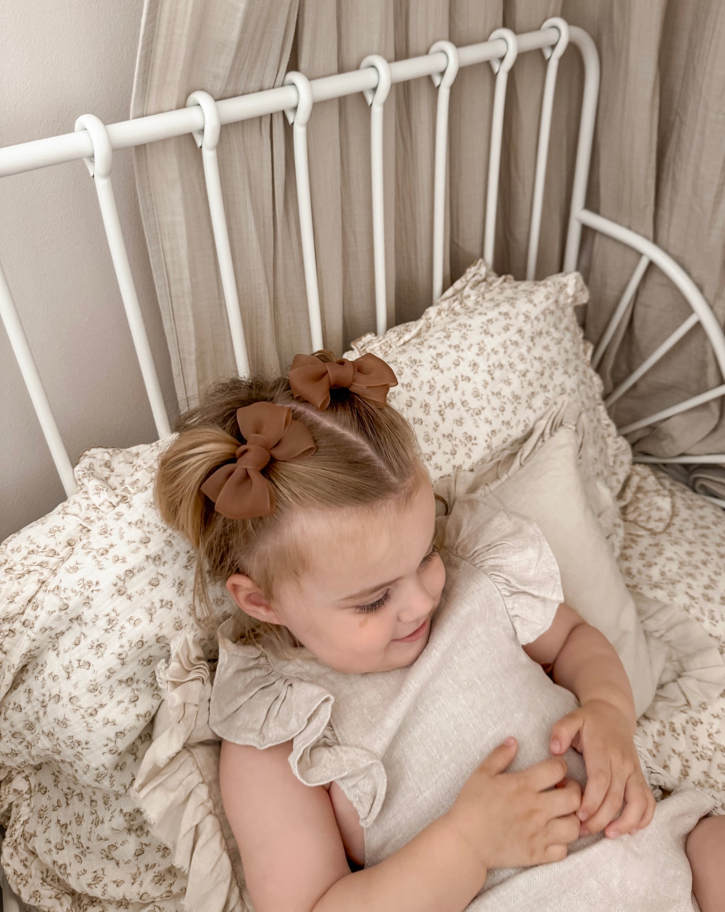 Pigtail Bows | Marshmallow Chiffon - Cocoa