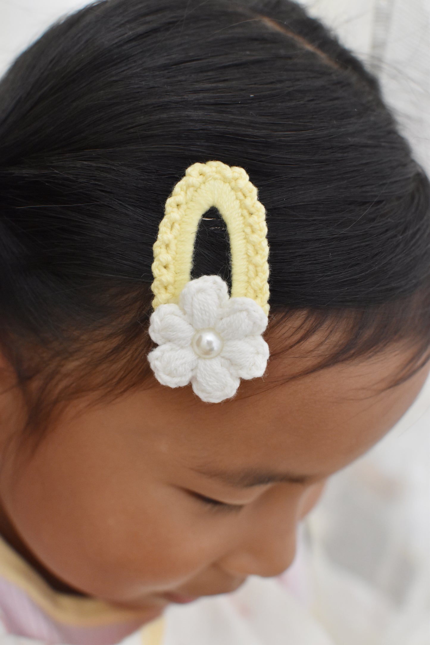 Daisy Pearl Clip | Lemon