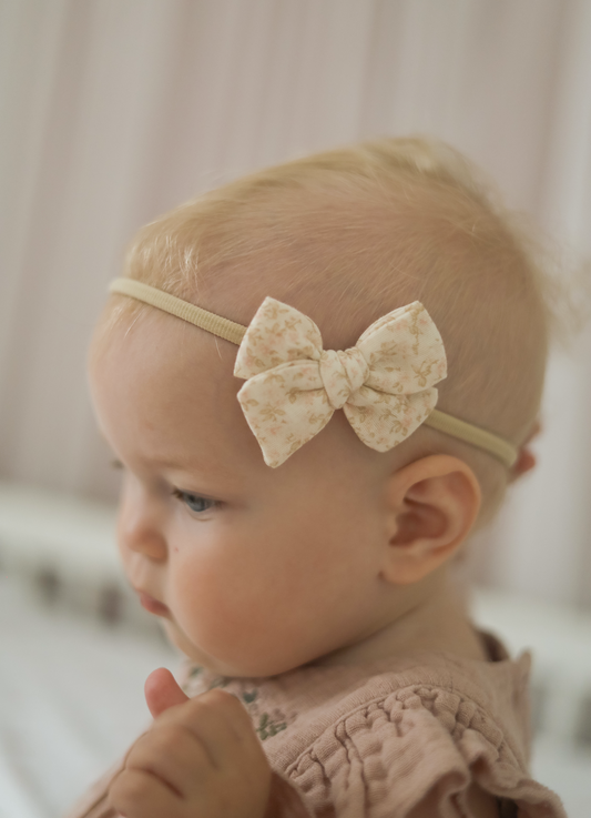 Petite Pinwheel Bow | Cottagecore Ditsy