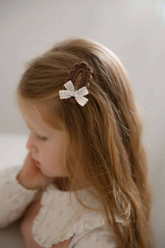 Scallop Crochet Clip | Chocolate Bow