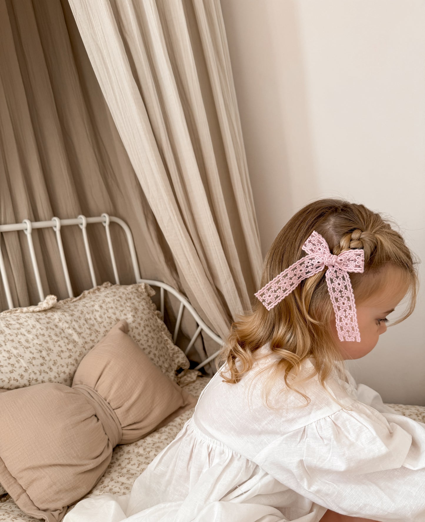 Lace Longtail Bow | Dusky Petals