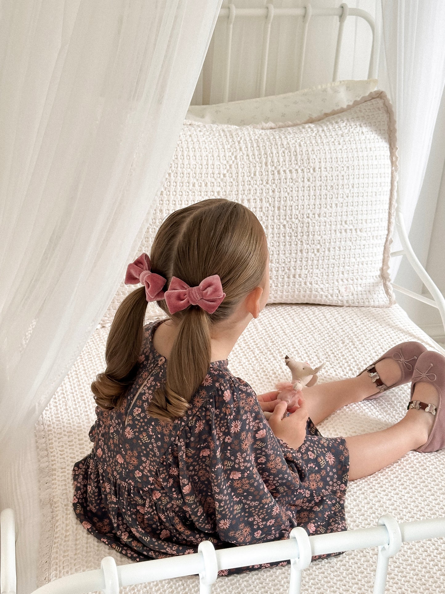 Classic Pigtail Bows | Mulberry Velvet