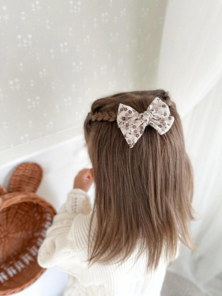 Petite Classic Bow | Hazel Floral