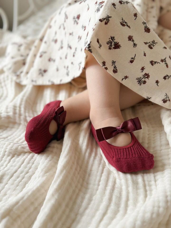 Satin Bow Socks | Crimson