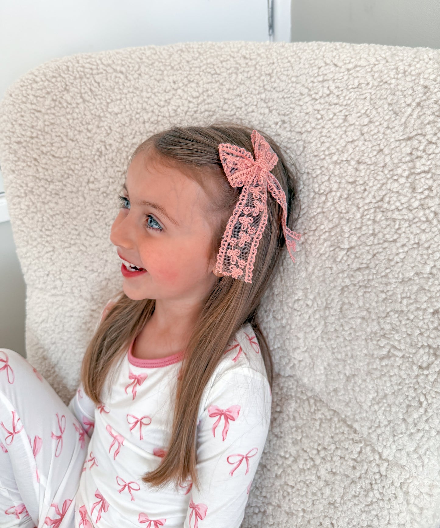 Lace Longtail Bow | Raspberry