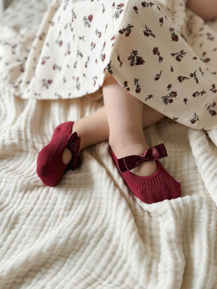 Satin Bow Socks | Crimson