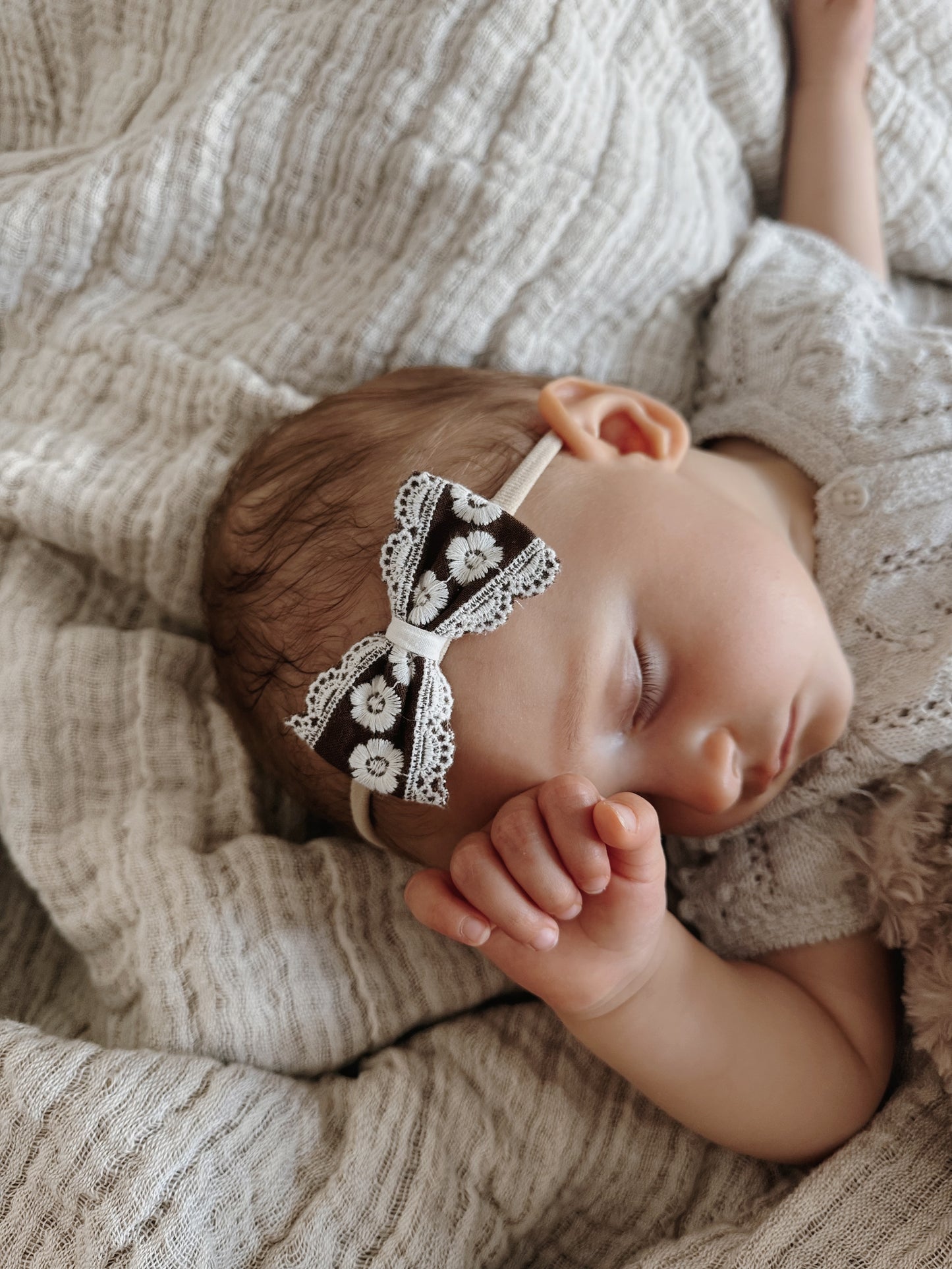 Bow | Chestnut Lace (clip or headband)