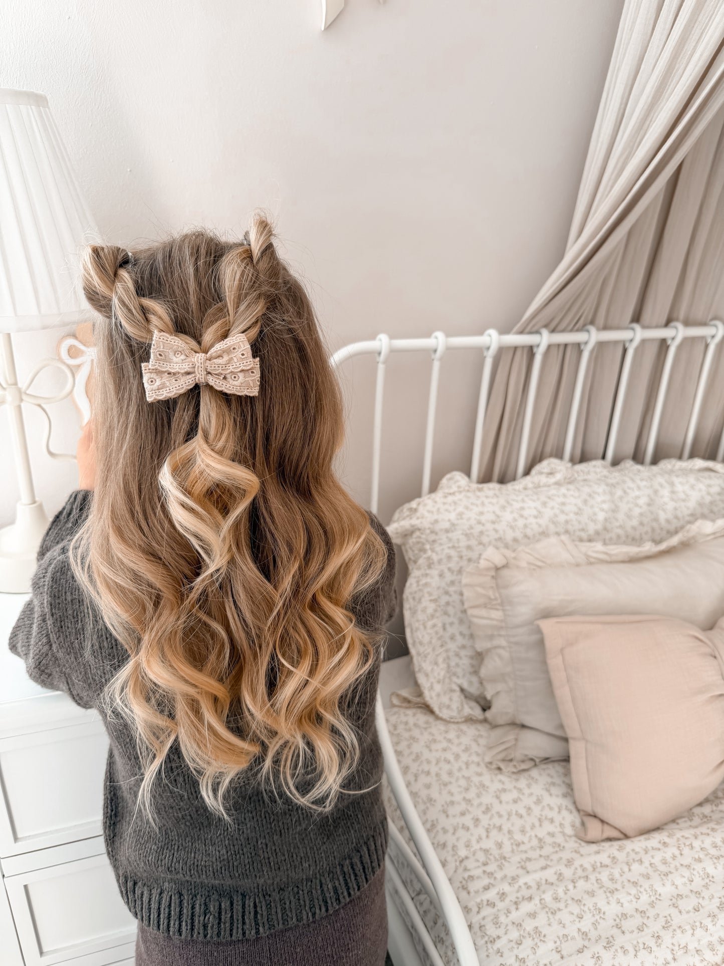 Lace Bow | Oat Broderie
