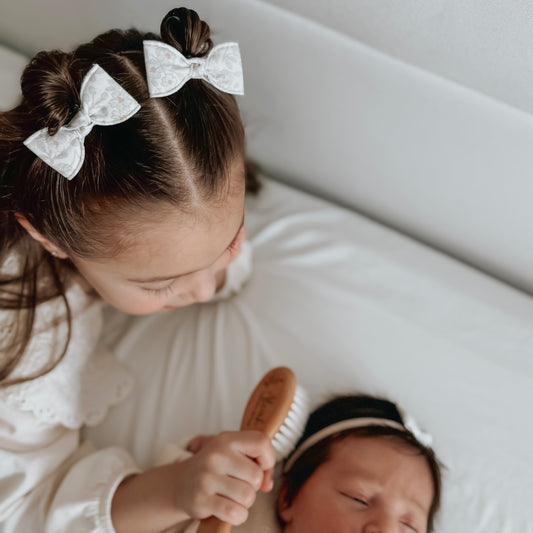 Knotted Pigtail Bows | Misty Blue Daisies