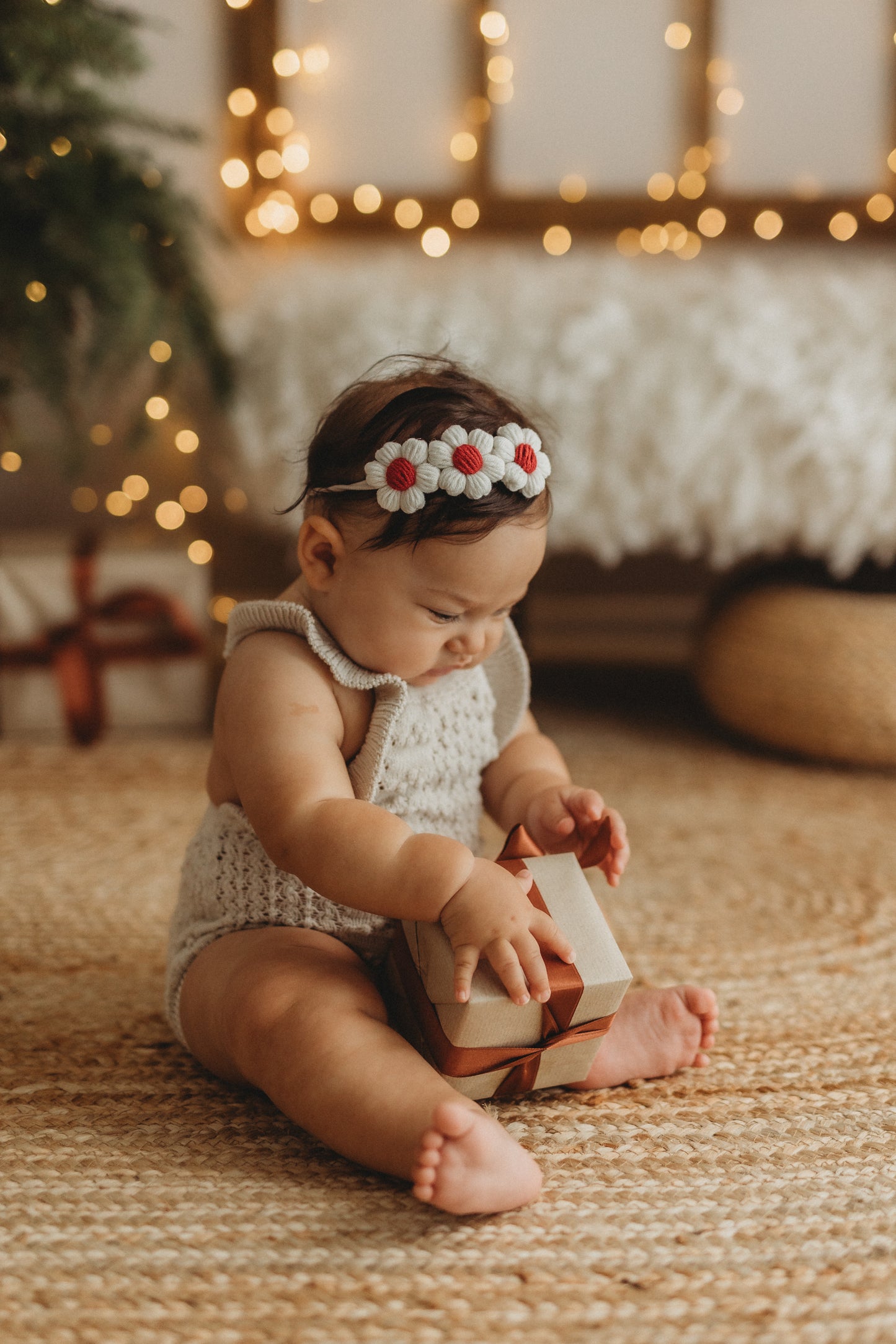 Dainty Headband | Christmas Daisies