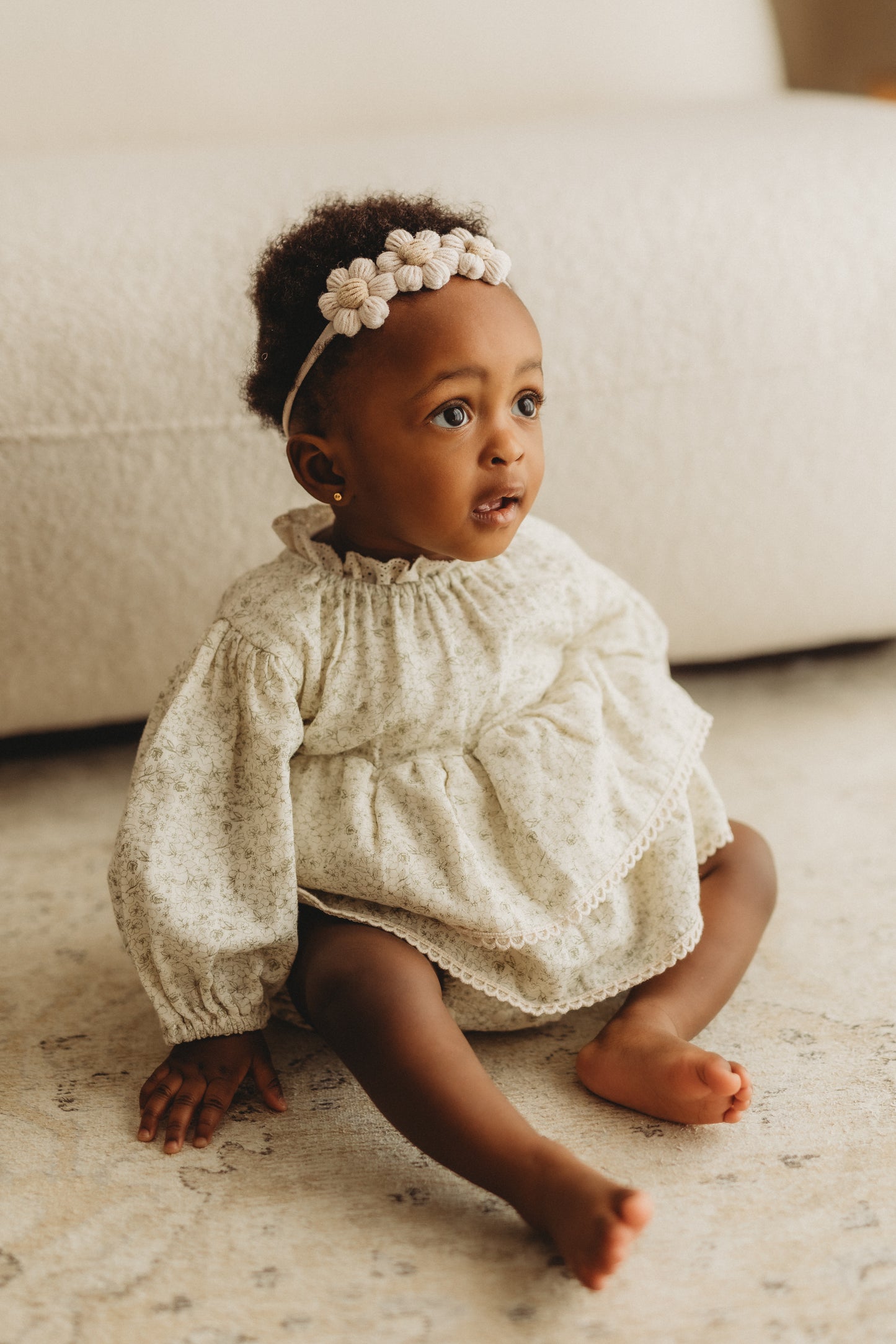 Dainty Headband | Neutral Daisies