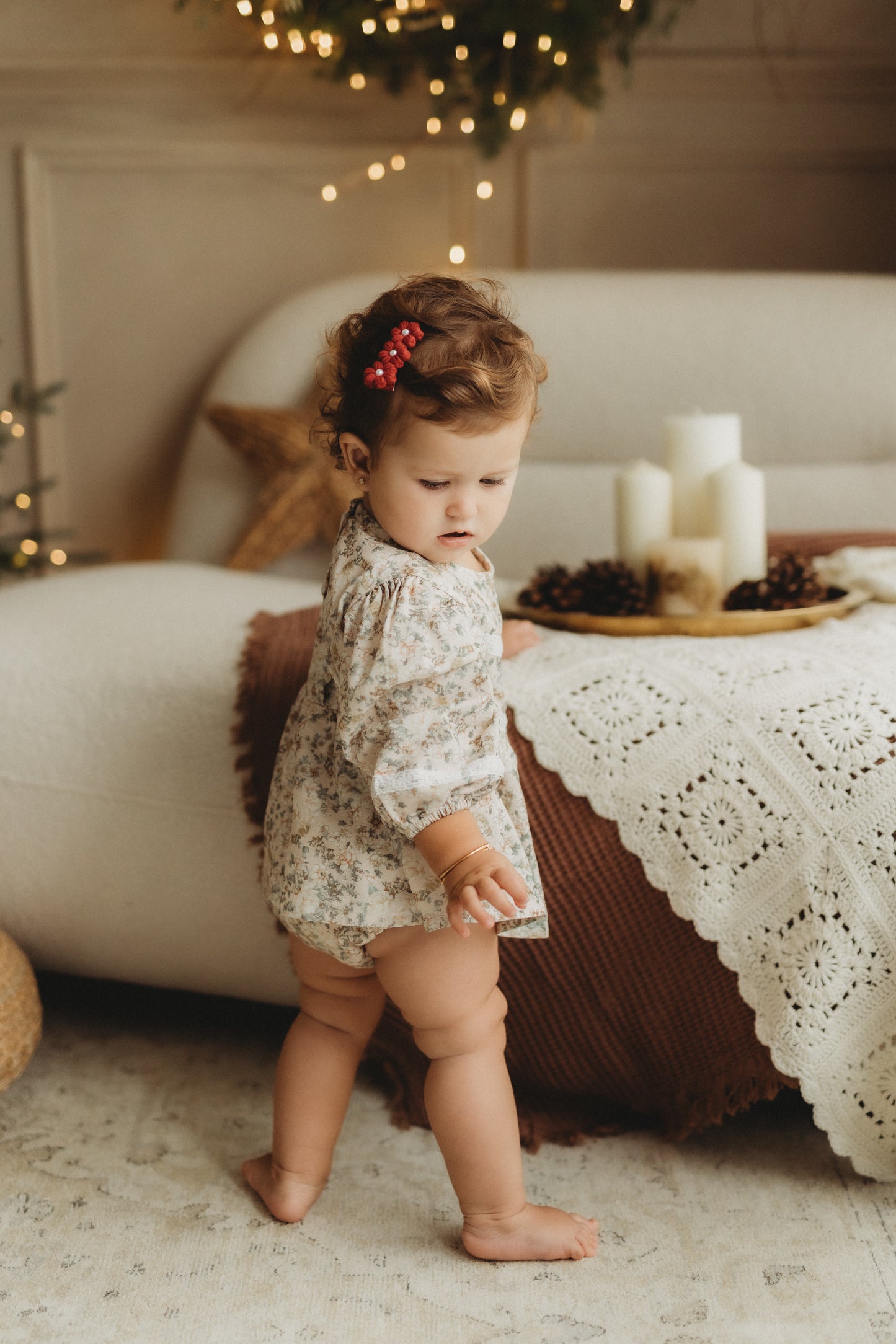 Clip | Dainty Berry Flowers