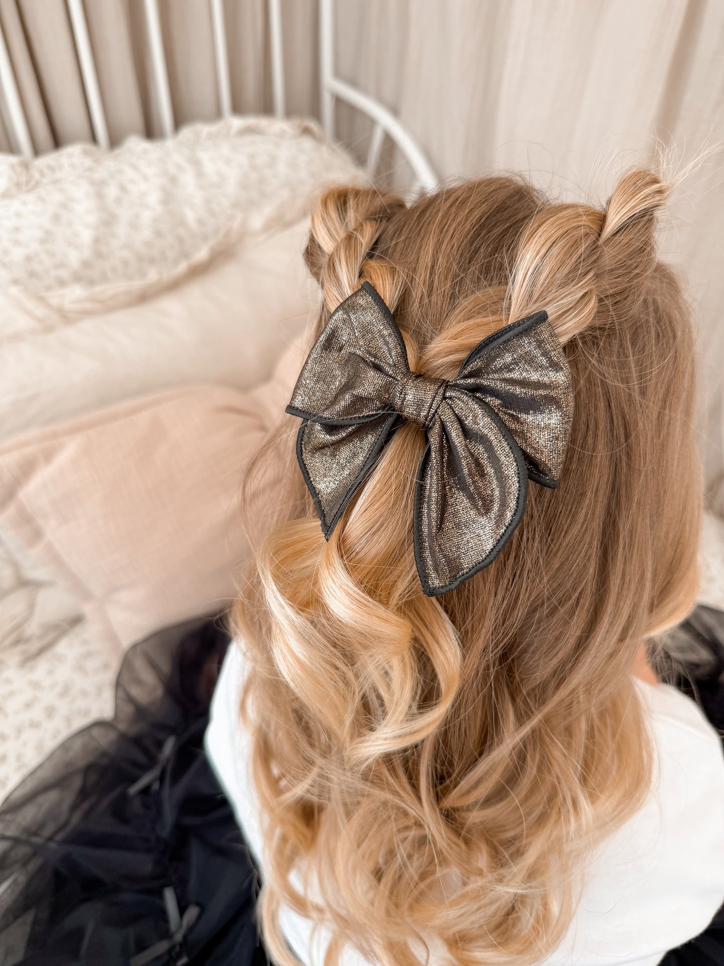 Fable Bow | Moonlit Shimmer