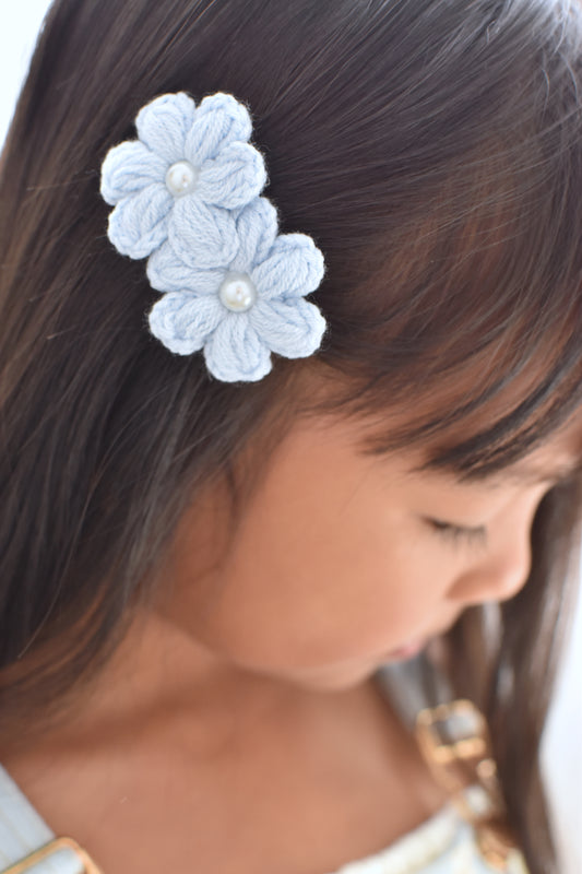 Fleur Clip | Sky Blue Pearl