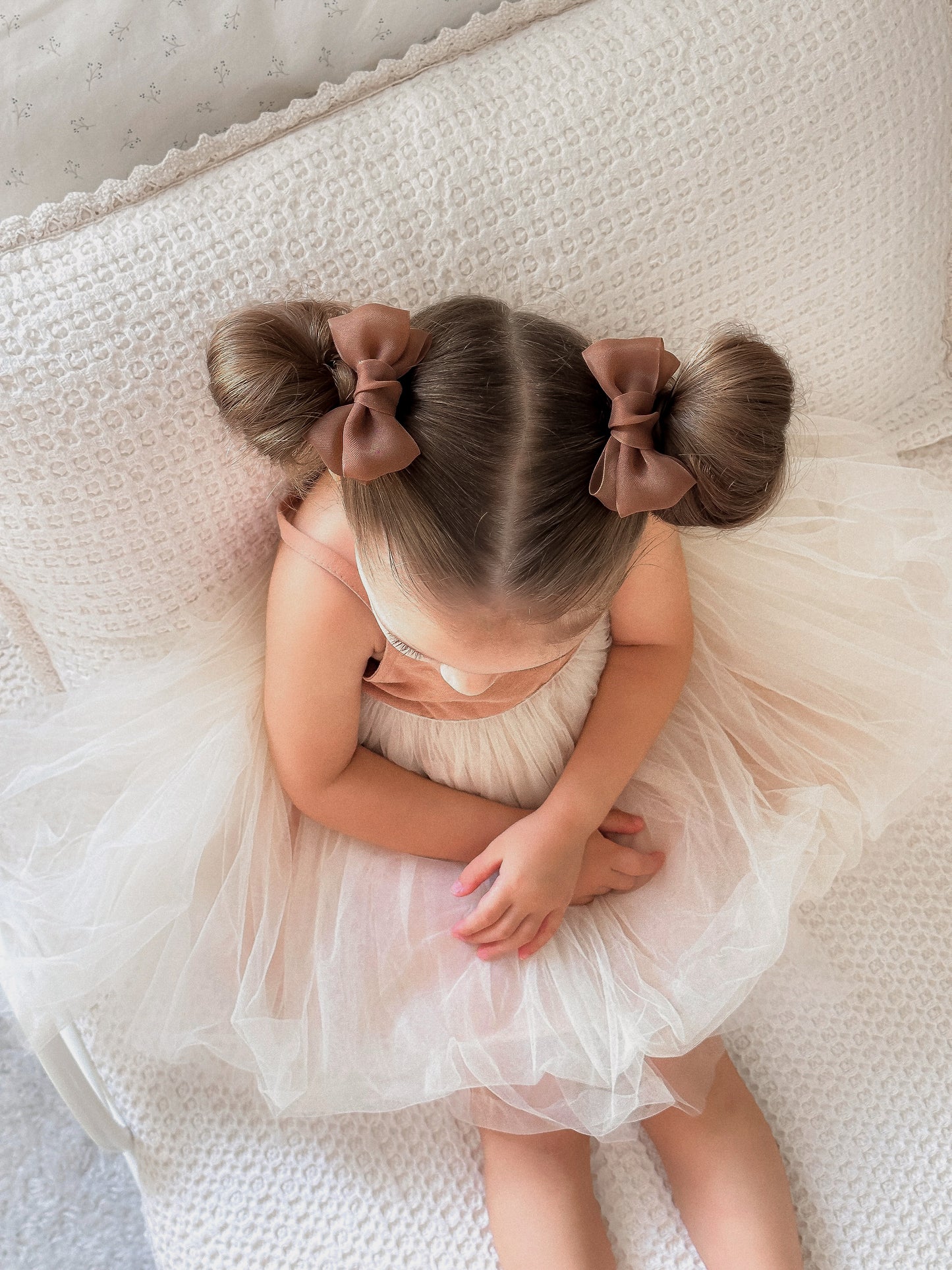Pigtail Bows | Marshmallow Chiffon - Cocoa