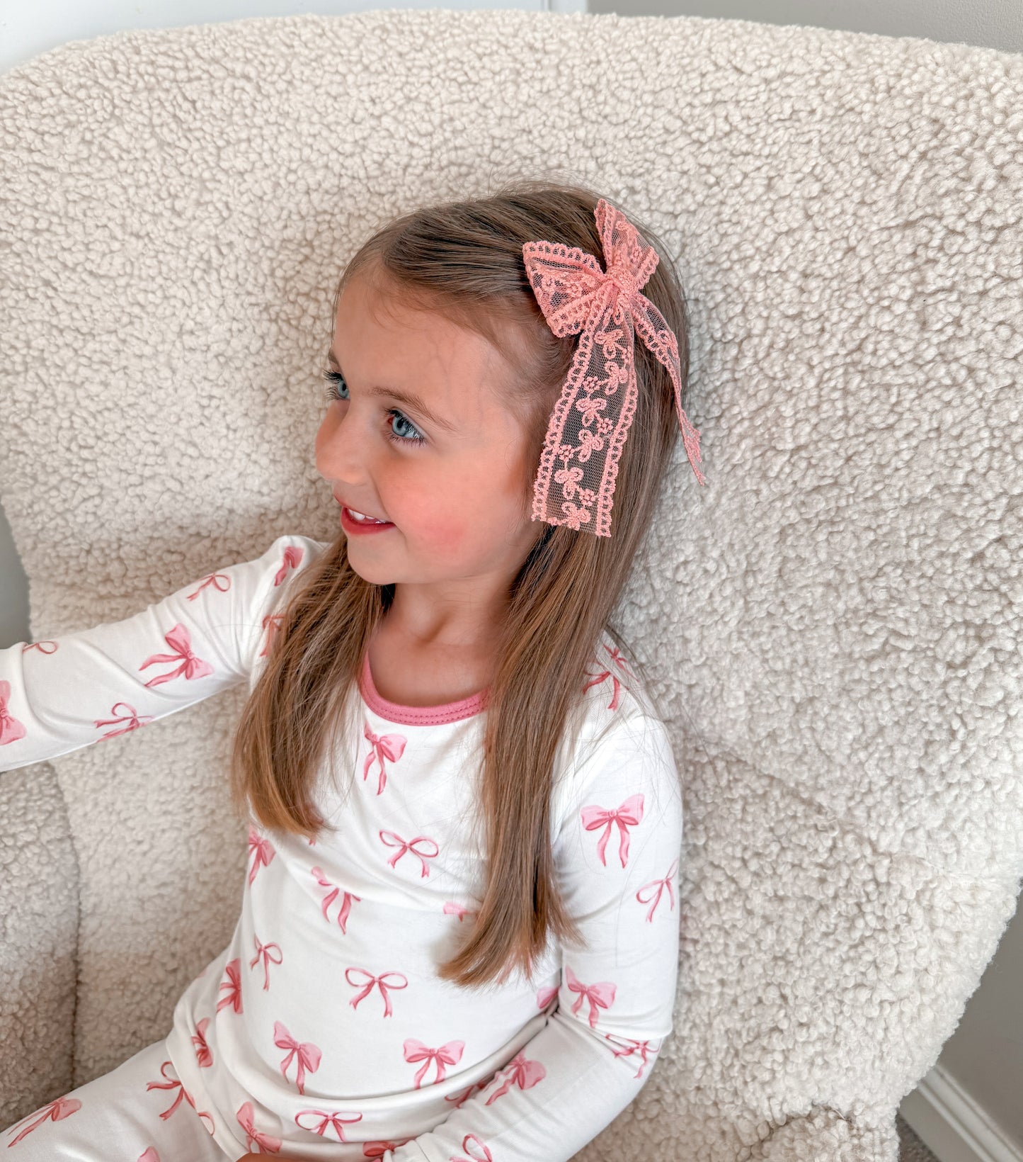 Lace Longtail Bow | Raspberry