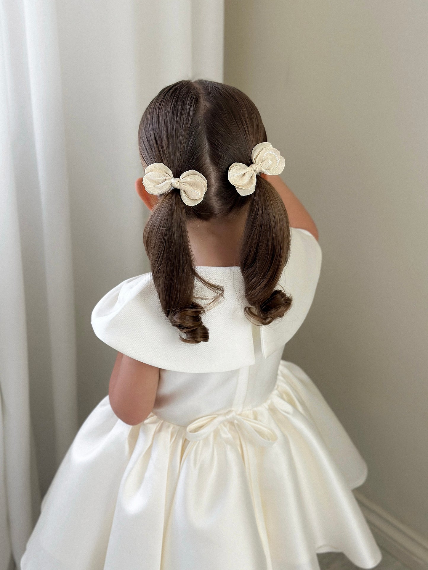 Flutter Pigtail Clips | Soft Gold Shimmer