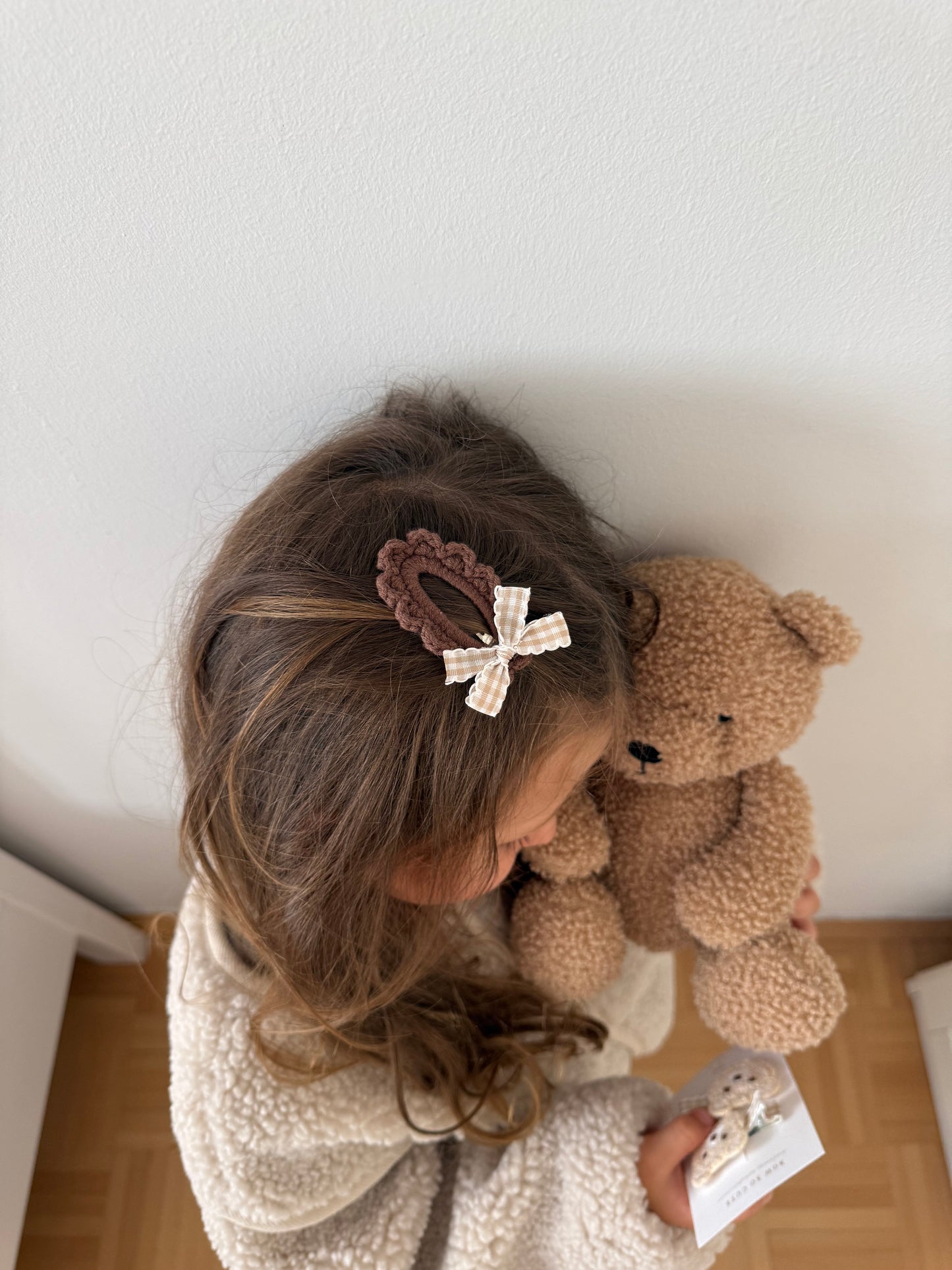 Scallop Crochet Clip | Chocolate Bow