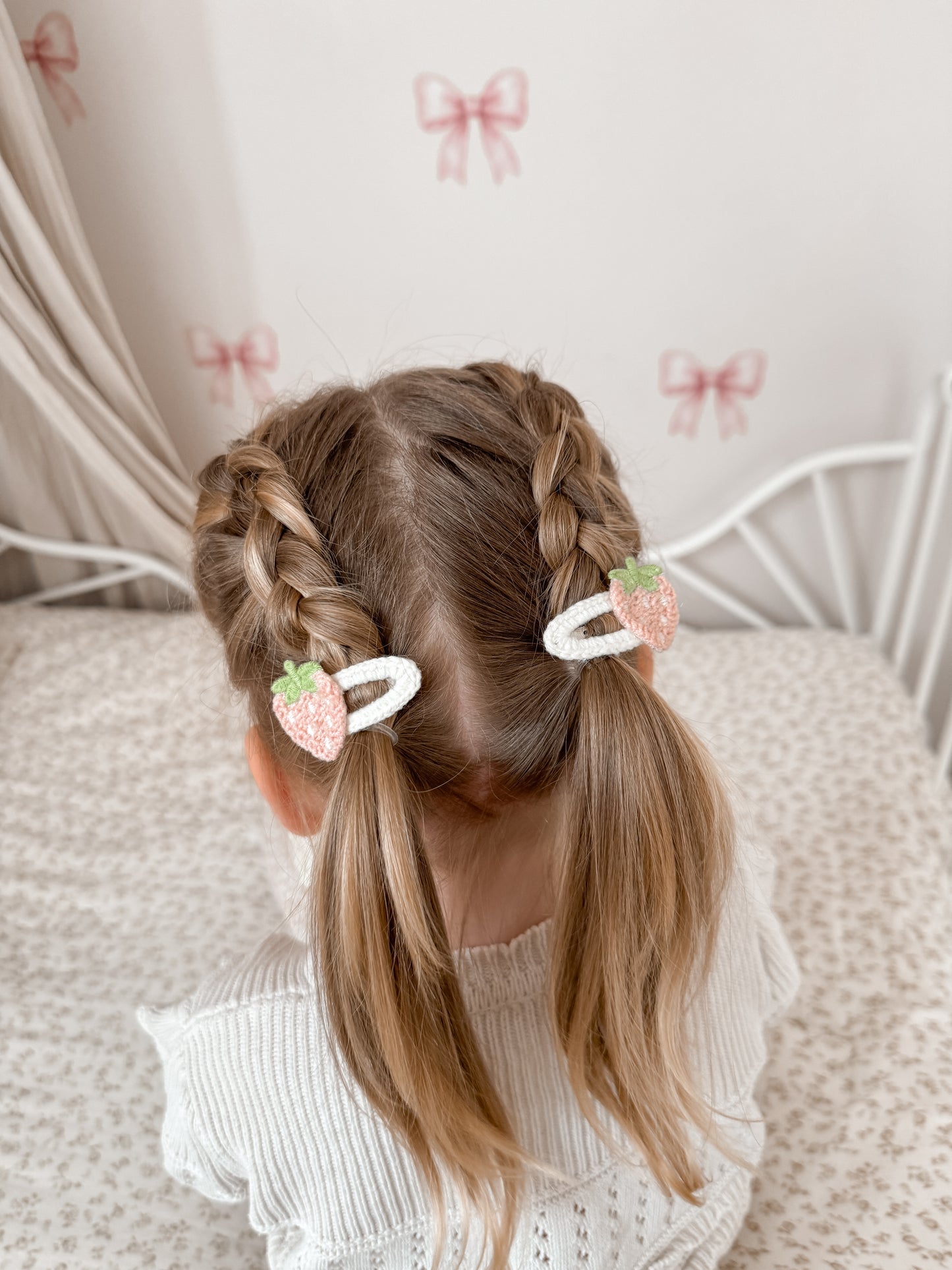 Crochet Clip Set | Blushing Strawberries