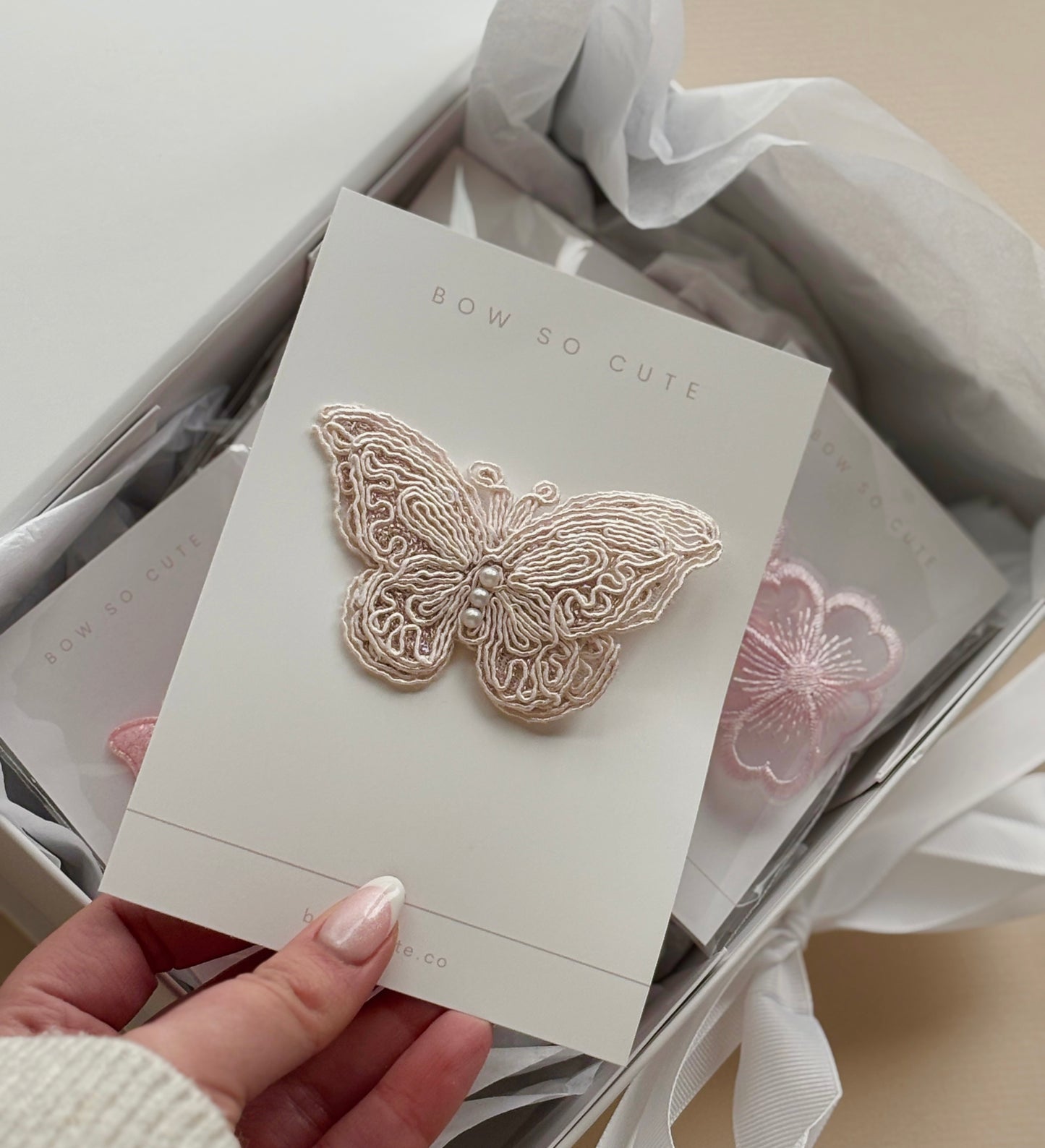 Clip | Lace Pearl Butterfly - Pink