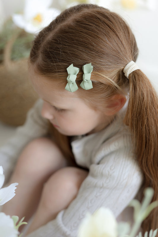 Mini Bow Clips | Lawn Green