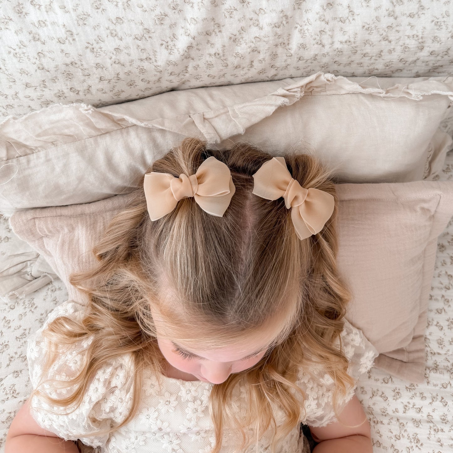 Marshmallow Chiffon Pigtail Bows | Latte