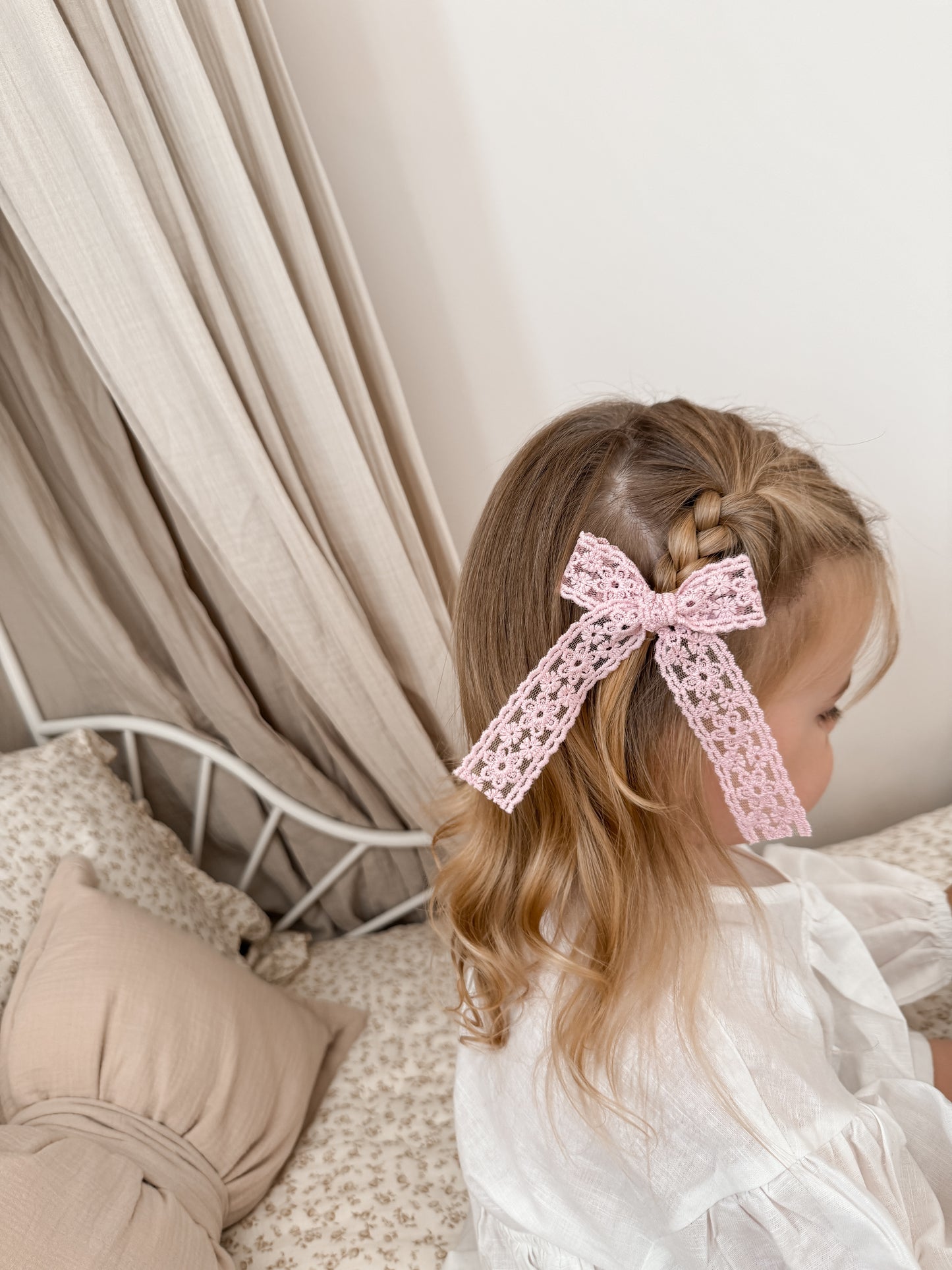 Lace Longtail Bow | Dusky Petals