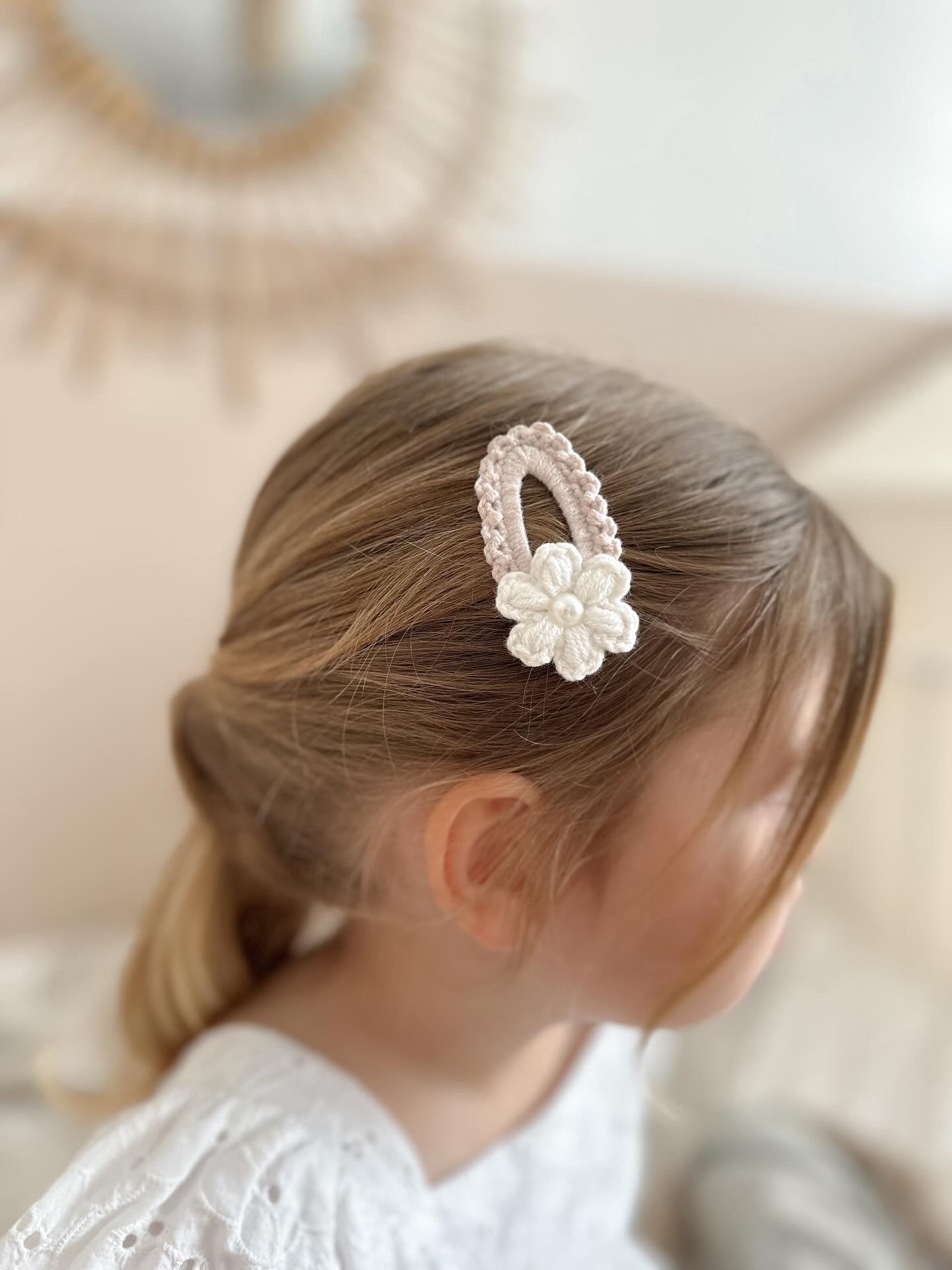 Daisy Pearl Clip | Shell