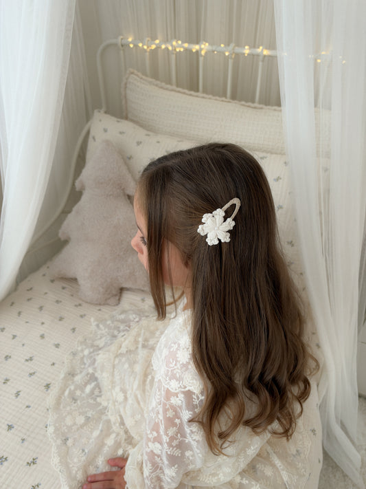 Crochet Clip | Pearl Snowflake