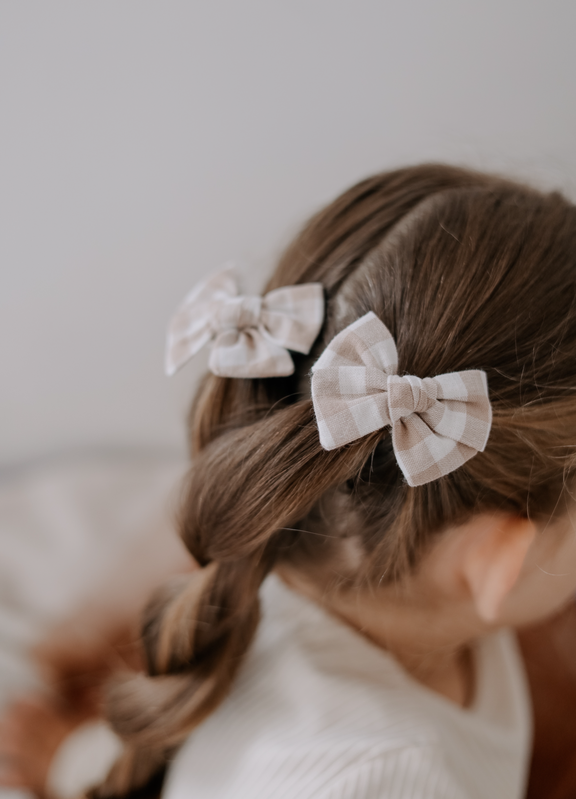 Pinwheel Pigtail Bows | Beige Gingham