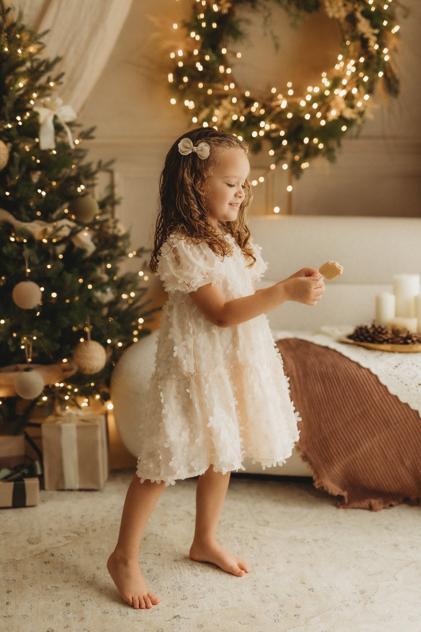 Flutter Bow | Soft Gold Shimmer (clip or headband)