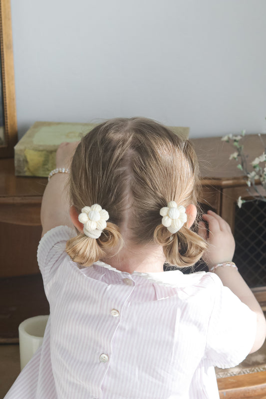 Daisy Puff Bobbles | Cream