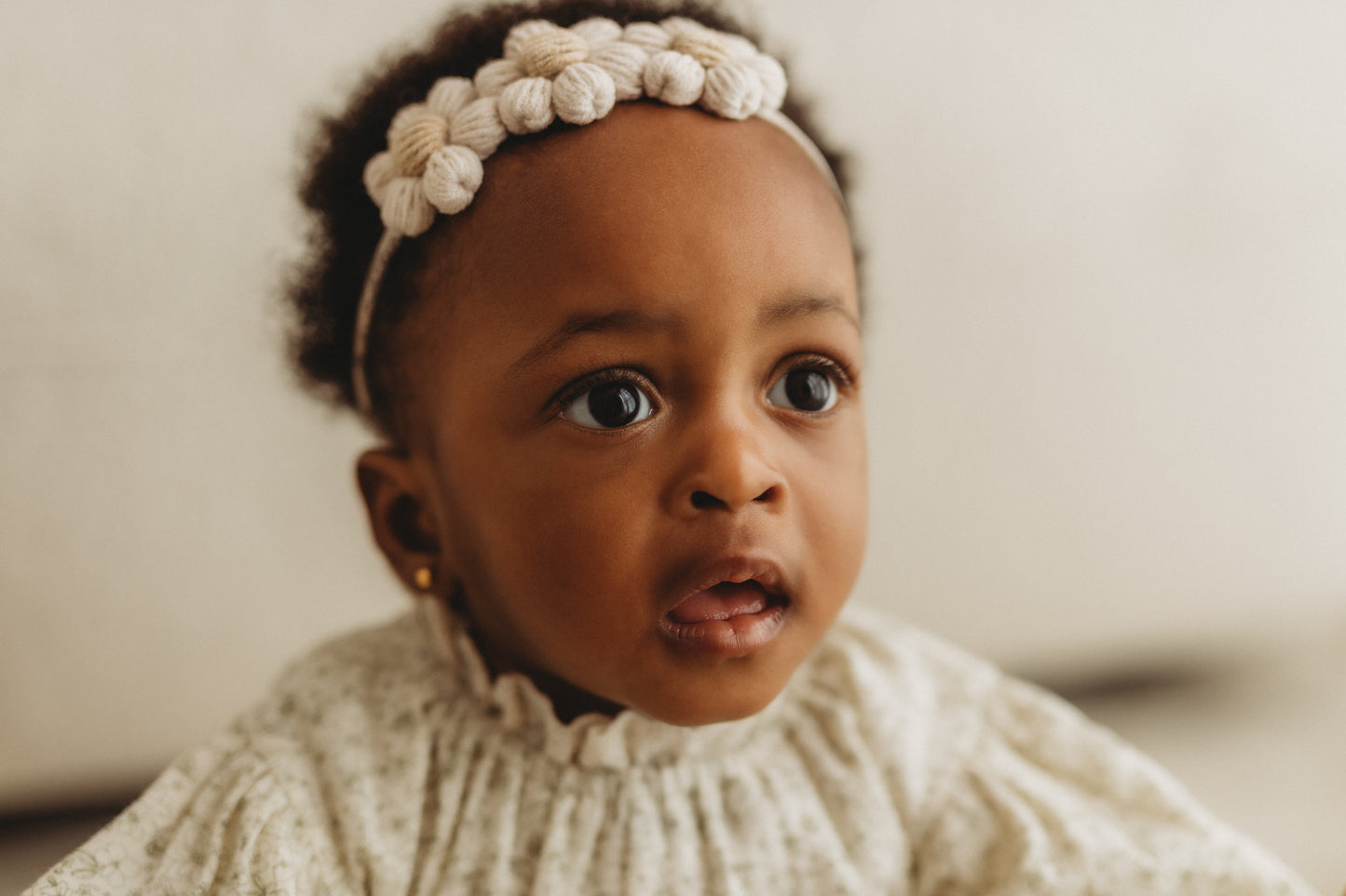 Dainty Headband | Neutral Daisies