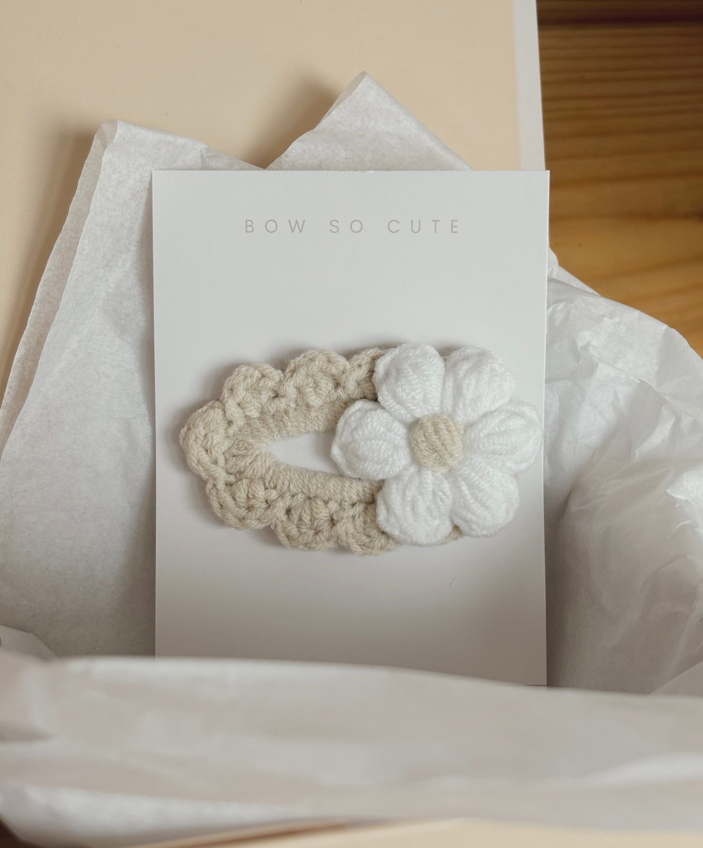 Crochet Clip | Oat Frill Flower