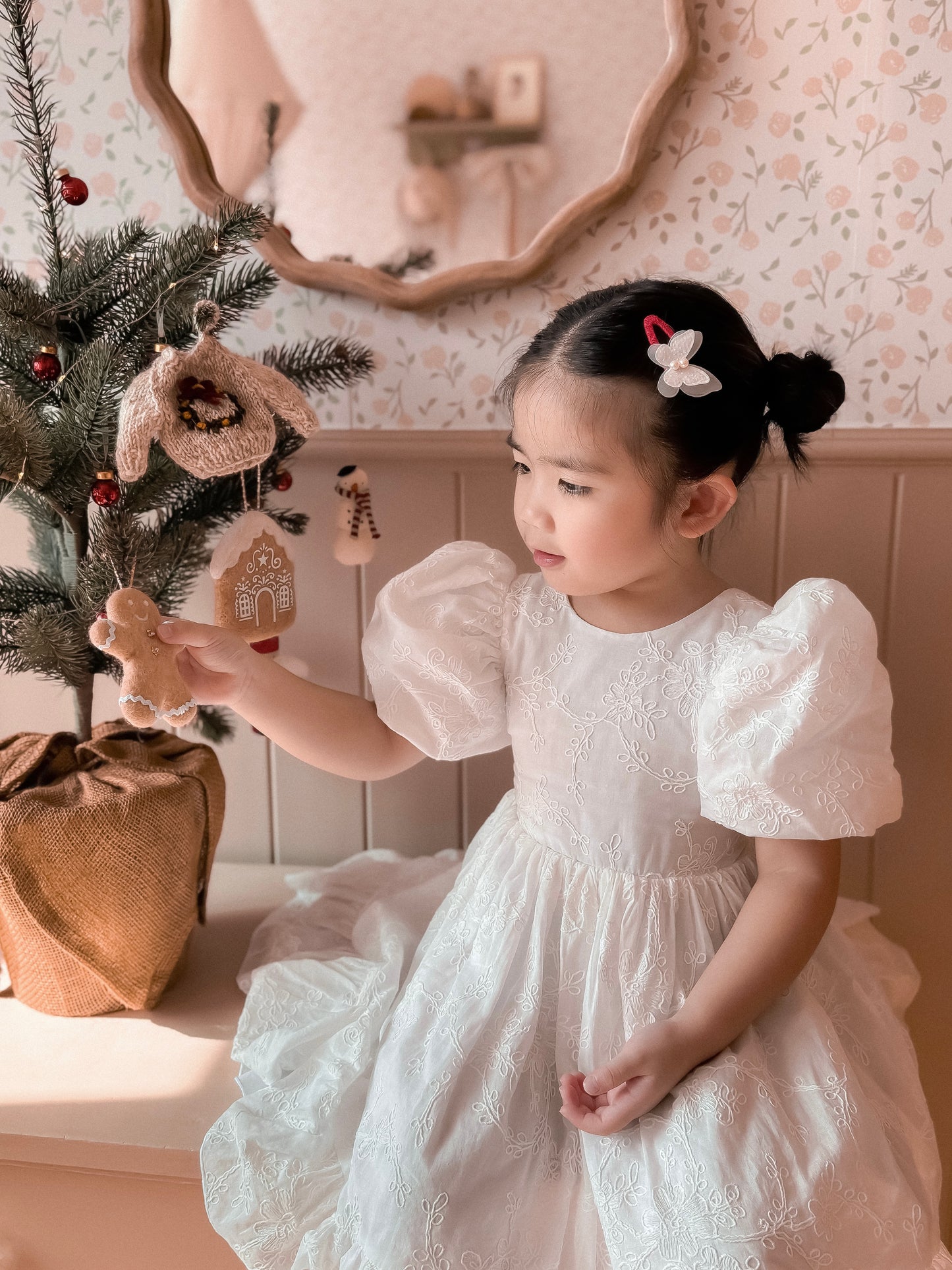 Clip | Merry Butterfly