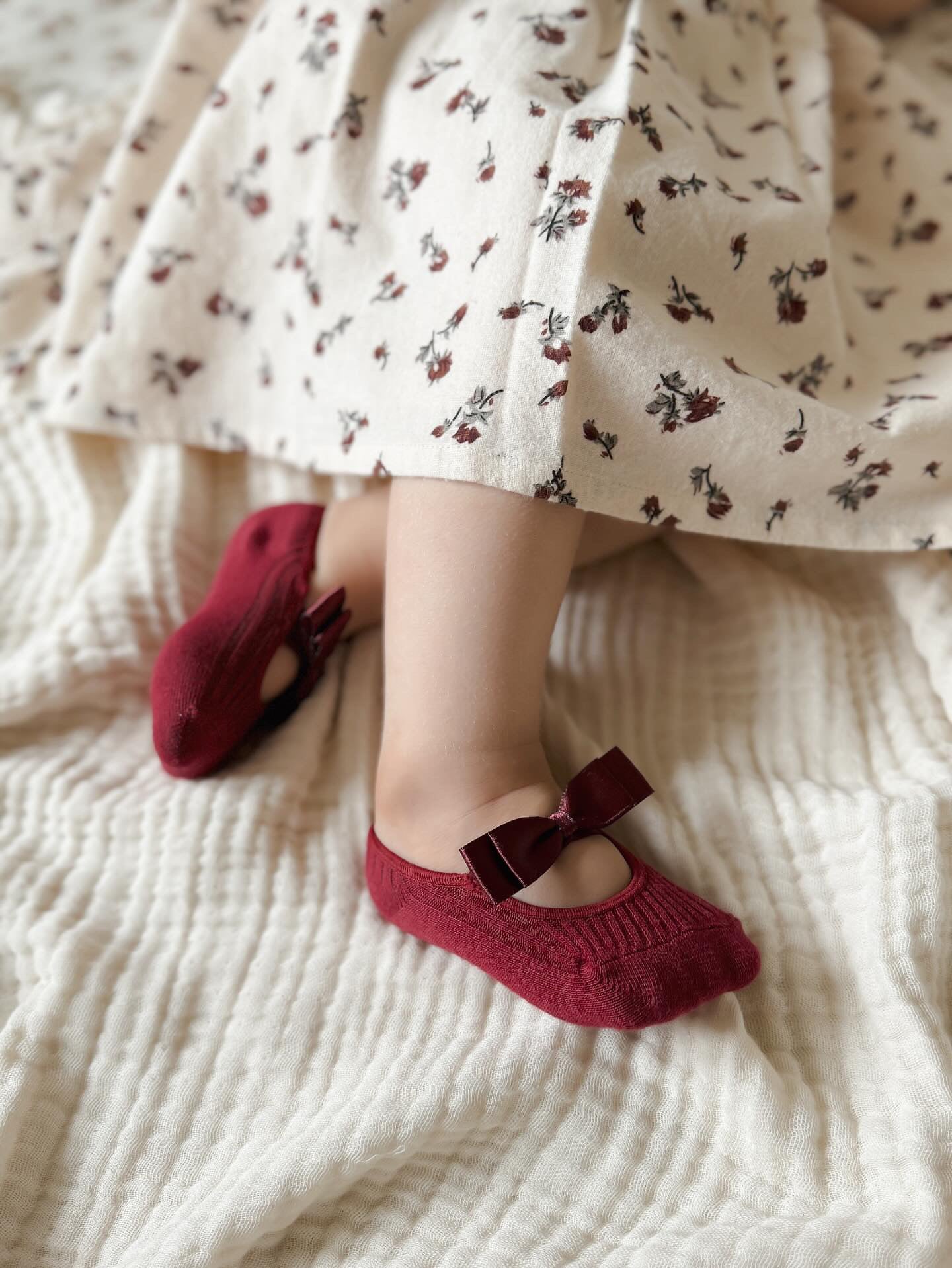 Satin Bow Socks | Crimson