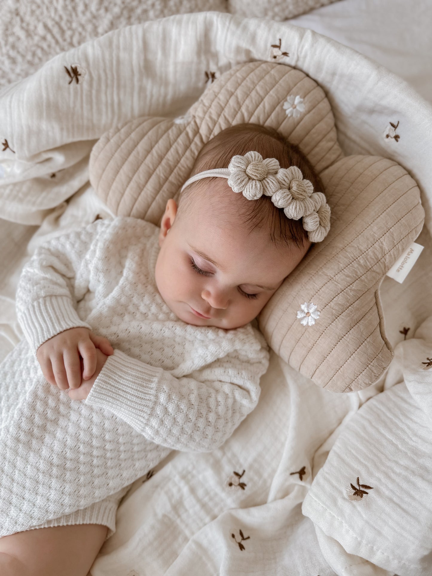 Dainty Headband | Neutral Daisies