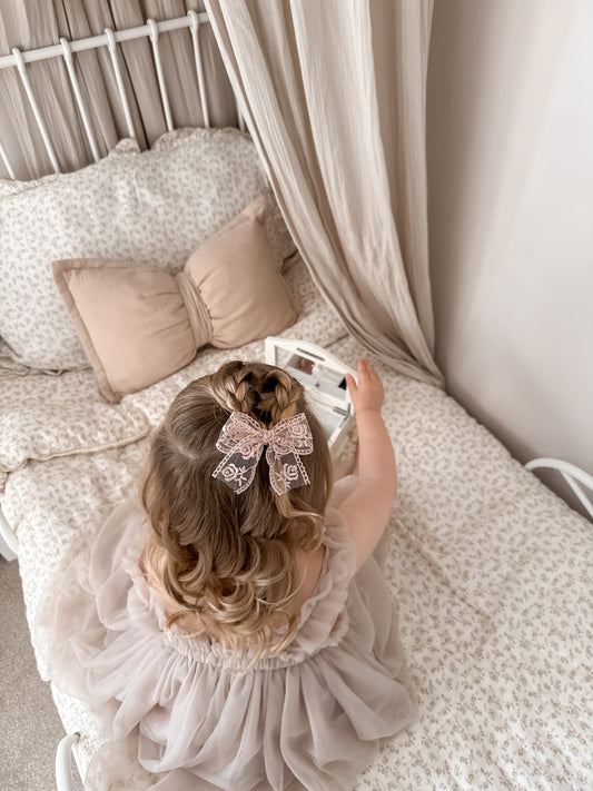 Lace Bow | Amora Rose