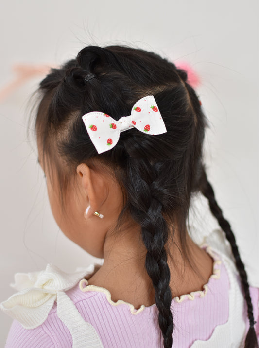 Knotted Bow | Ditsy Strawberries (Clip or Headband)