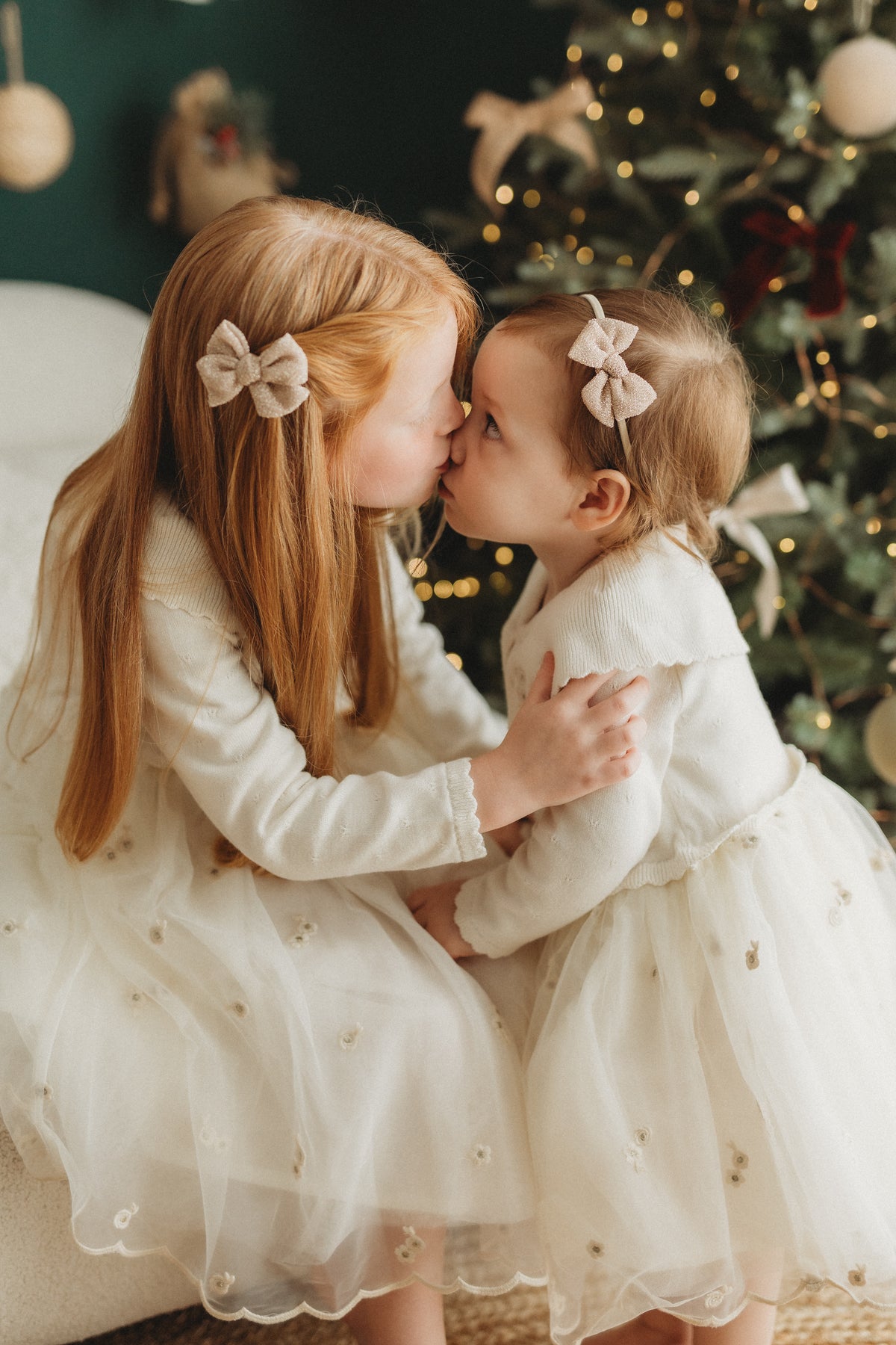 Petite Pinwheel Bow | Champagne Gold Sparkle