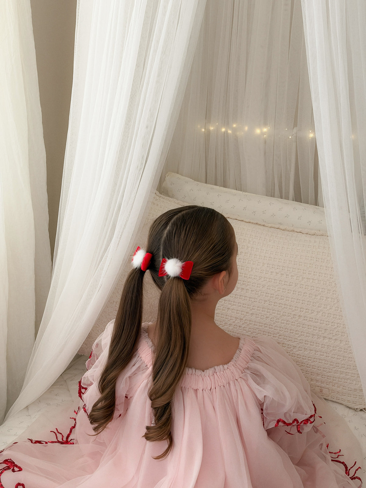 Knotted Pigtail Bows | Santa Velvet